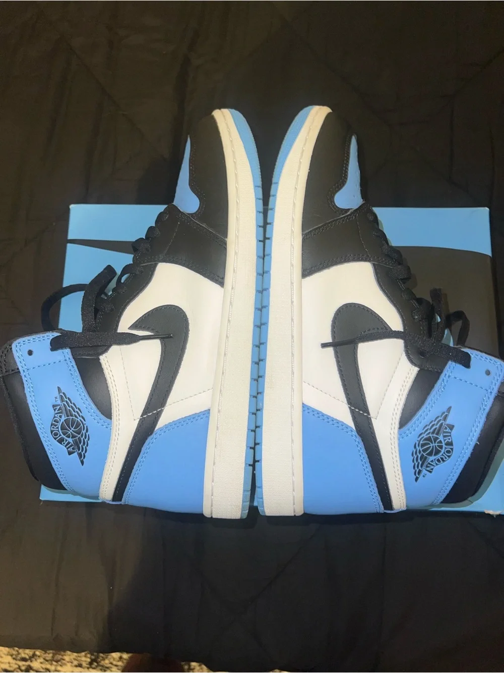 Nike Jordan Retro 1 High UNC Toe Size 9.5 Barely Worn